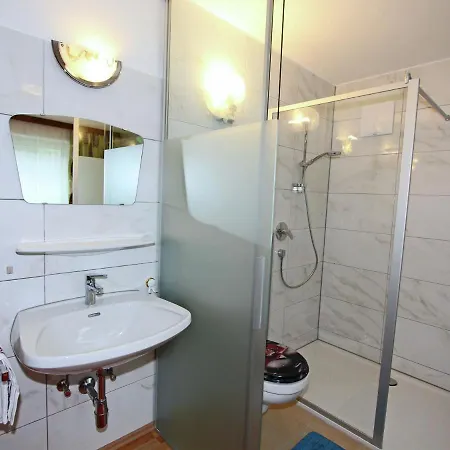 In Aschau Near Bus & Zillertal Slopes *