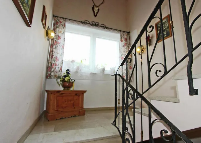 In Aschau Near Bus & Zillertal Slopes Apartamento *