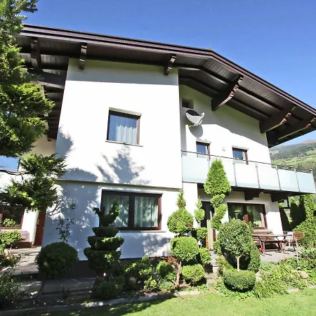 In Aschau Near Bus & Zillertal Slopes Apartament *